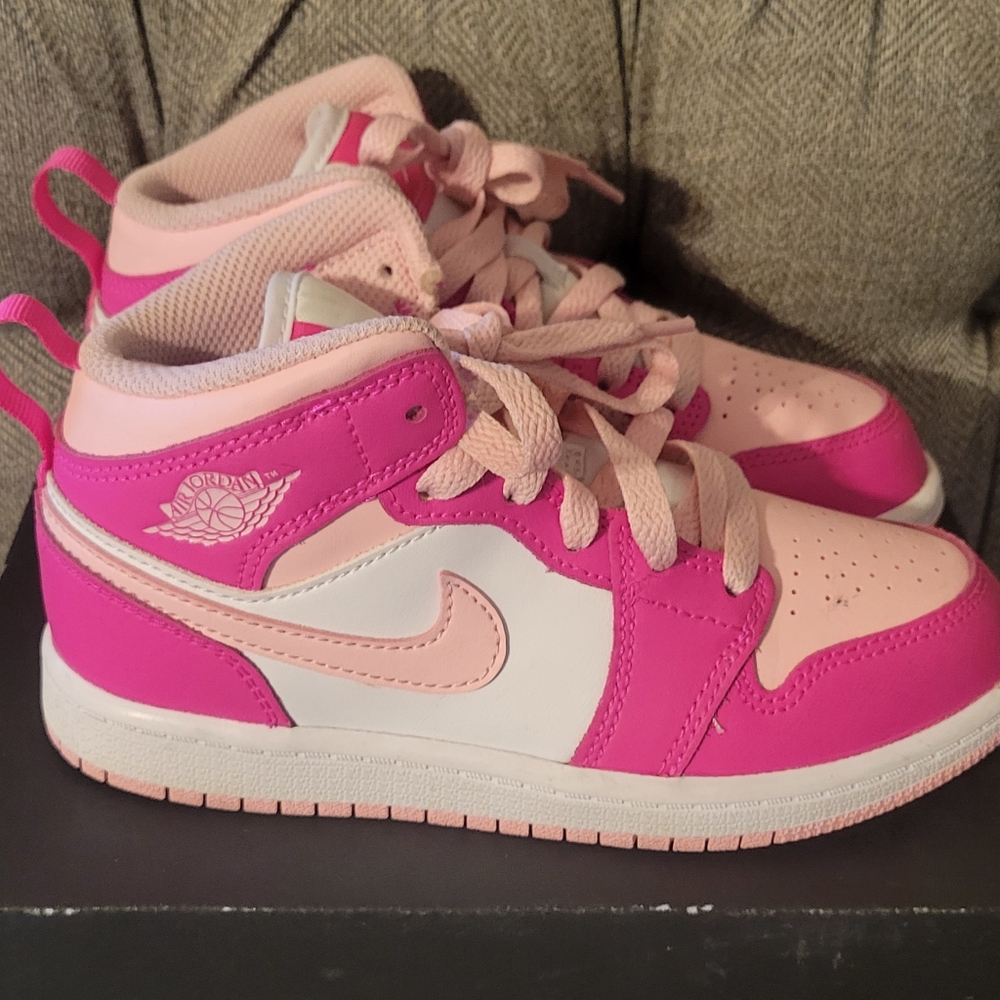 Nike Kids' Pink and White Sneakers
